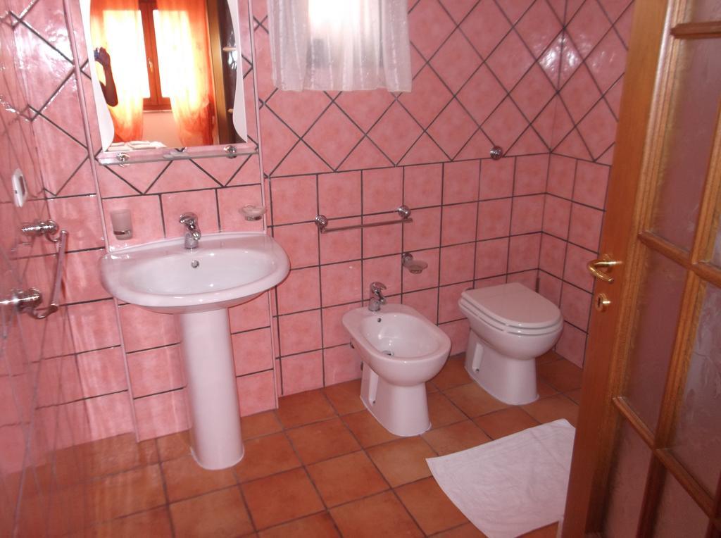 B&B Tanca Marracconi טאולאדה חדר תמונה
